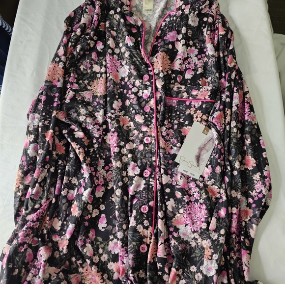 Jessica Simpson Floral Pajama Set Large - Picture 6 of 7
